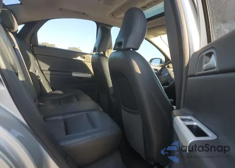 2011 Volvo S40 T5 из США, поврежденный, VIN YV1672MSXB2536419